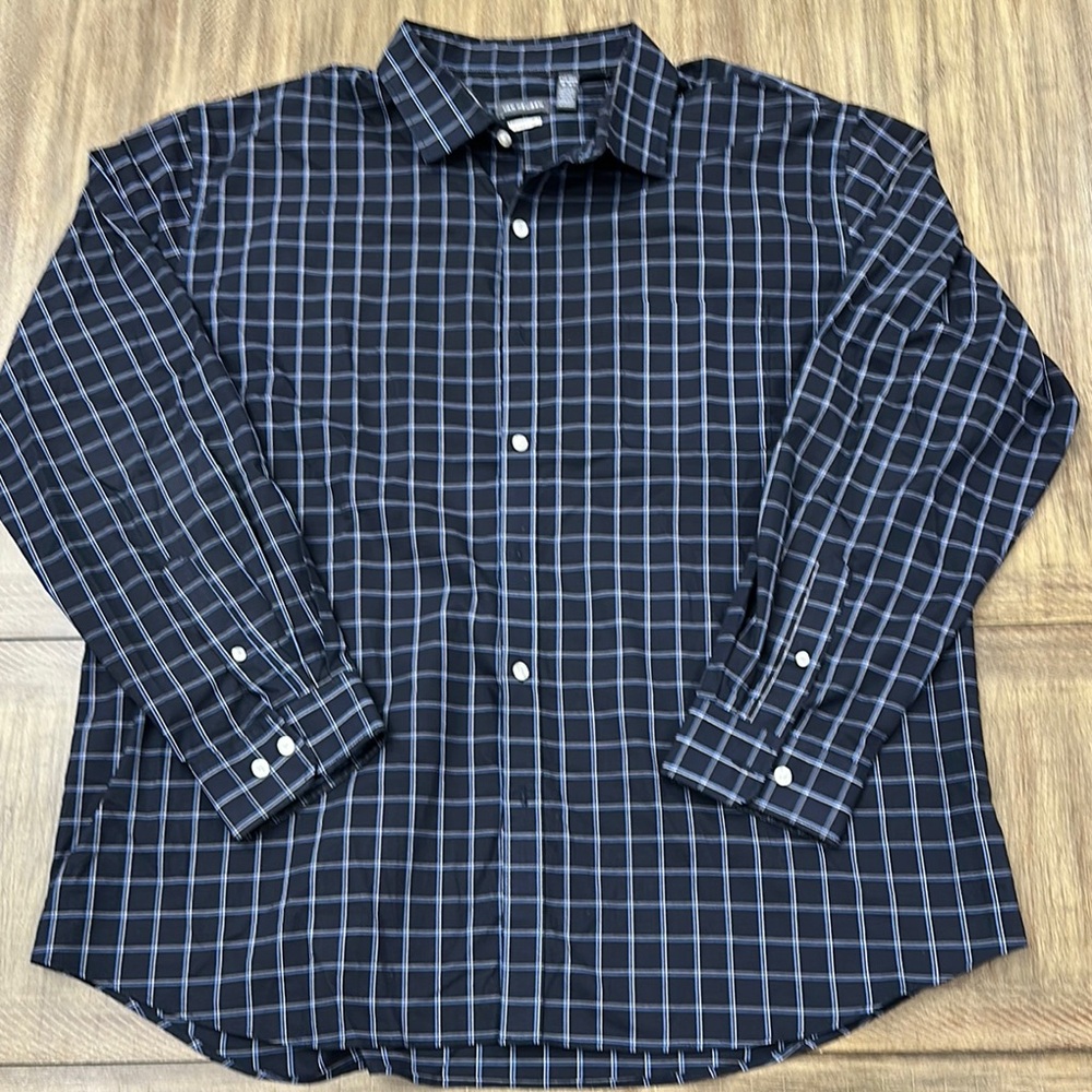 Van Heusen Blue and White Casual Button Down Shirt
